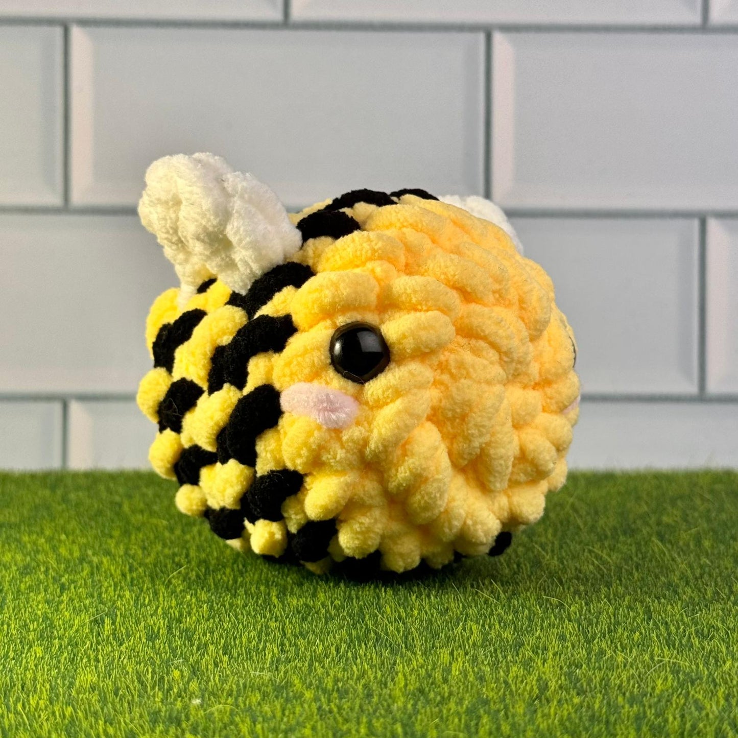 Crochet Big Bee